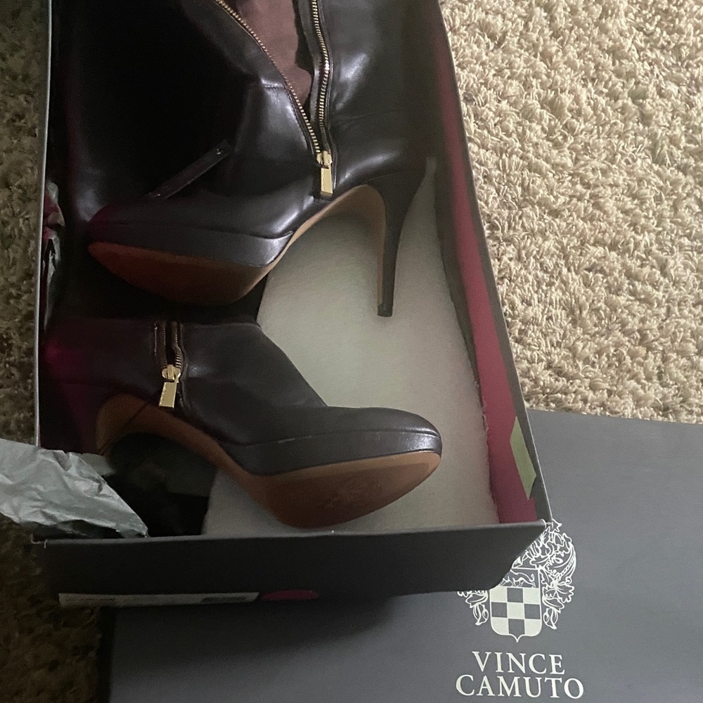 Vince Camuto Dark Brown Heeled Boots BRANDNEW